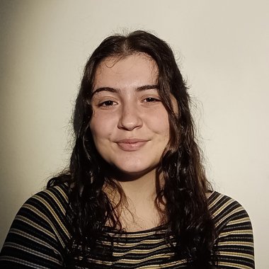 Beatriz V. - Freelance Community Manager