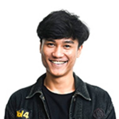 Robby M. - Freelance Graphic Designer