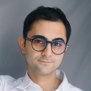 Saman D. - Freelance Graphic Designer