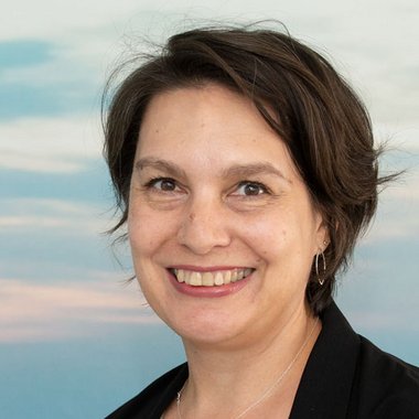 Mariaan H. - Freelance Brand Designer