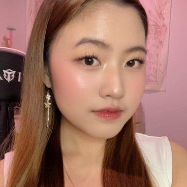 Chyntia S. - Freelance Interior Designer