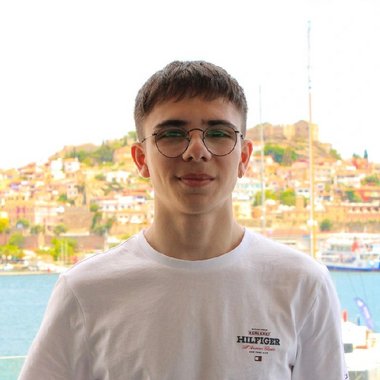 George T. - Freelance Film Producer