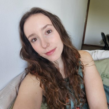 Francisca P. - Freelance Ugc Creator