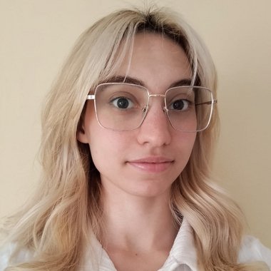 Abril O. - Freelance Comic Illustrator