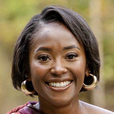 Elaina M. - Freelance Digital Marketer