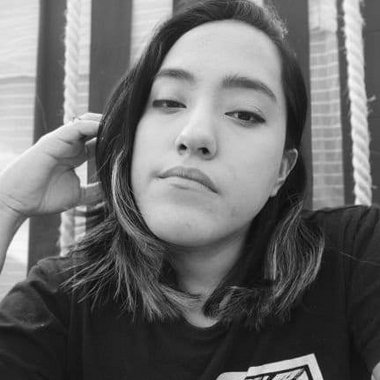 Eve L. - Freelance Graphic Designer