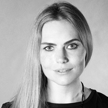 Tatjana K. - Freelance Graphic Designer