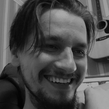 Artur R. - Freelance Motion Graphic Designer