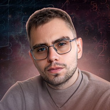 Arthur - Freelance Logo Designer