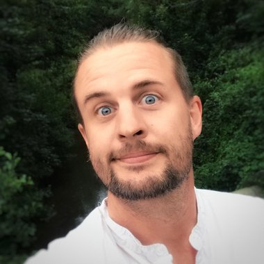 Christopher D. - Freelance Graphic Designer