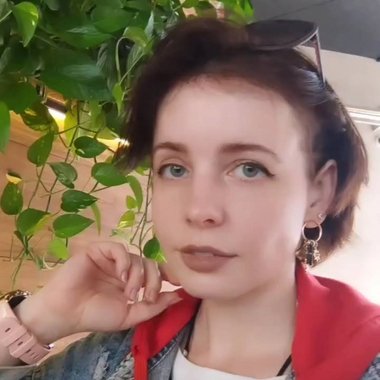 Oksana N. - Freelance Illustrator