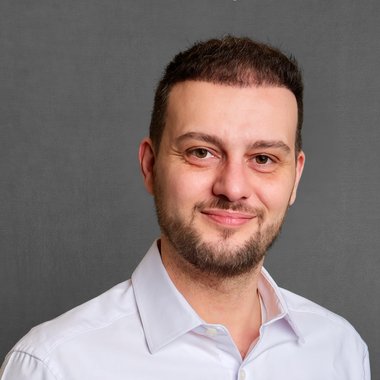 Simone G. - Freelance Digital Marketer