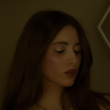 Federica G. - Freelance Graphic Designer
