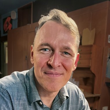 Paul B. - Freelance Brand Designer