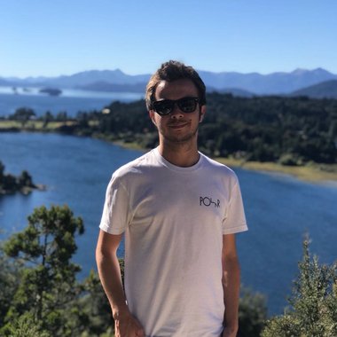 danialva - Freelance Brand Designer