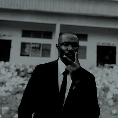 daniellanre - Freelance Graphic Designer