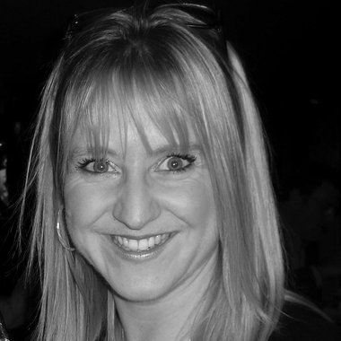Karen R. - Freelance Graphic Designer