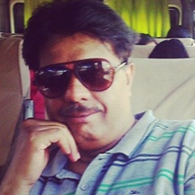 Seenarpc - Freelance Graphic Designer