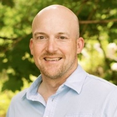 David V. - Freelance Digital Marketer