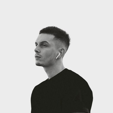 Dino B. - Freelance Developer