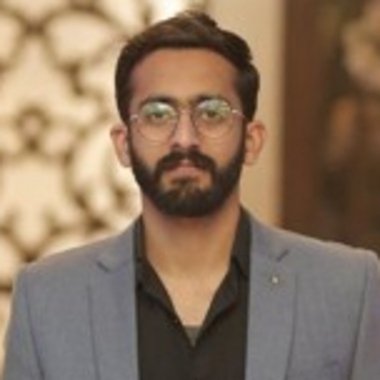 Zeeshan N. - Freelance Image Editor