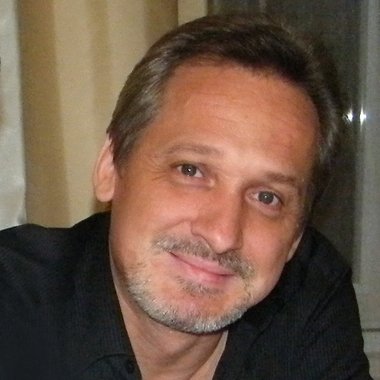 Valeriy P. - Freelance Photographer