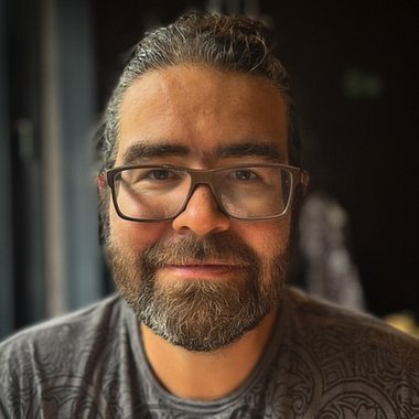 Rocknroller - Freelance Video Editor