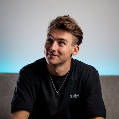 Alex G. - Freelance Image Editor