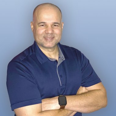 Marcel C. - Freelance Graphic Designer