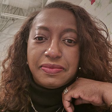 Deirdre P. - Freelance Content Creator