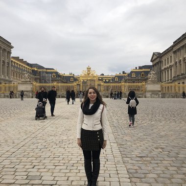 Gabriela N. - Freelance Digital Marketer