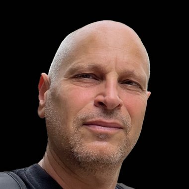 Arik G. - Freelance Director Of Photography