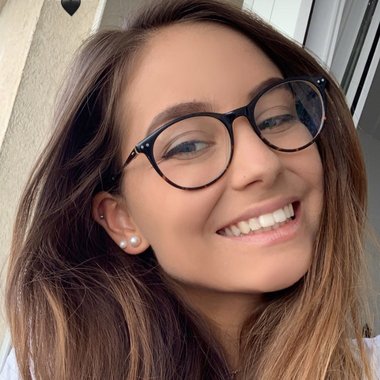 Viktoria Z. - Freelance Social Media Manager