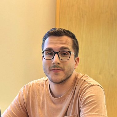 Chris L. - Freelance Graphic Designer