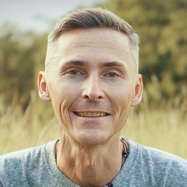 Dmitry P. - Freelance Motion Graphic Designer