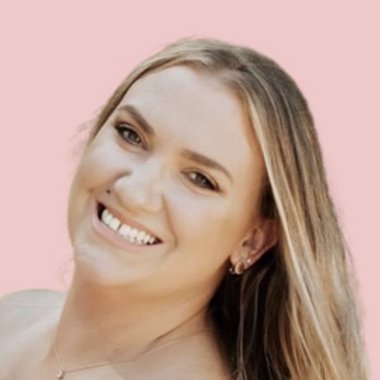 Alida S. - Freelance Social Media Freelancer