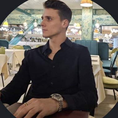 Aaron A. - Freelance Web Developer