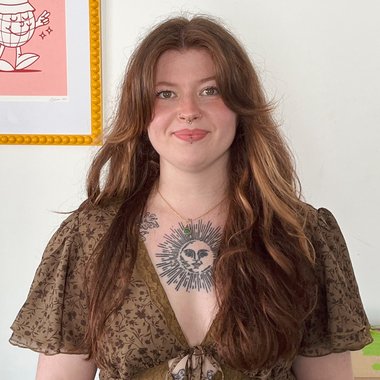 Flora W. - Freelance Motion Graphic Designer