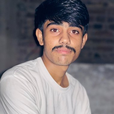 Khushhal - Freelance Graphic Designer