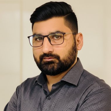 Hassan T. - Freelance Graphic Designer