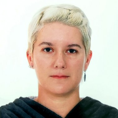 Petra W. - Freelance Brand Designer