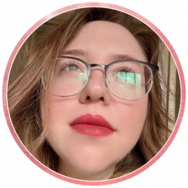 Estee N. - Freelance Ugc Creator
