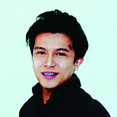 Marino F. - Freelance Graphic Designer