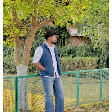 Nitish B. - Freelance Seo Expert
