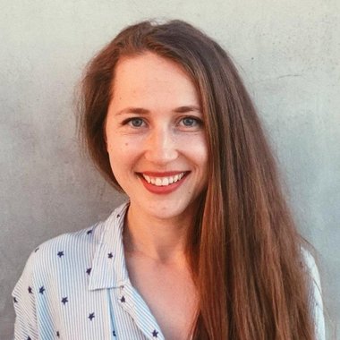 Daria O. - Freelance Voiceover Artist