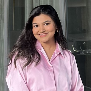 Jiya P. - Freelance Brand Designer