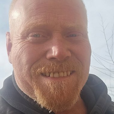 Max C. - Freelance Singer