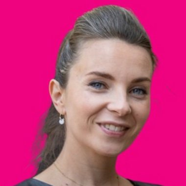 SophieParadis - Freelance Voiceover Artist