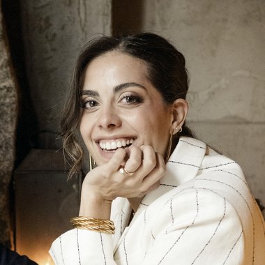 Maria B. - Freelance Photoshop Editor