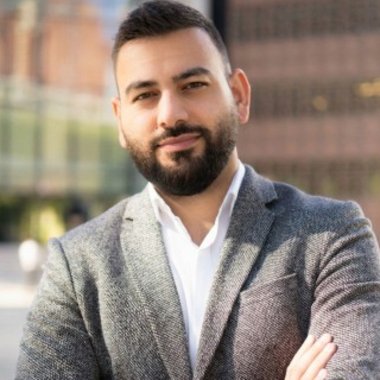MUTEEB M. - Freelance Web Designer